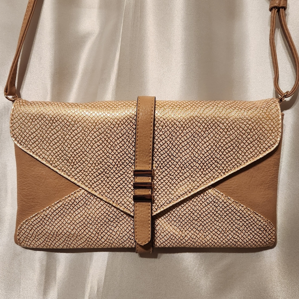 Melie Bianco | Crossbody Bag | Gold Animal Skin Design - Picture 3 of 7